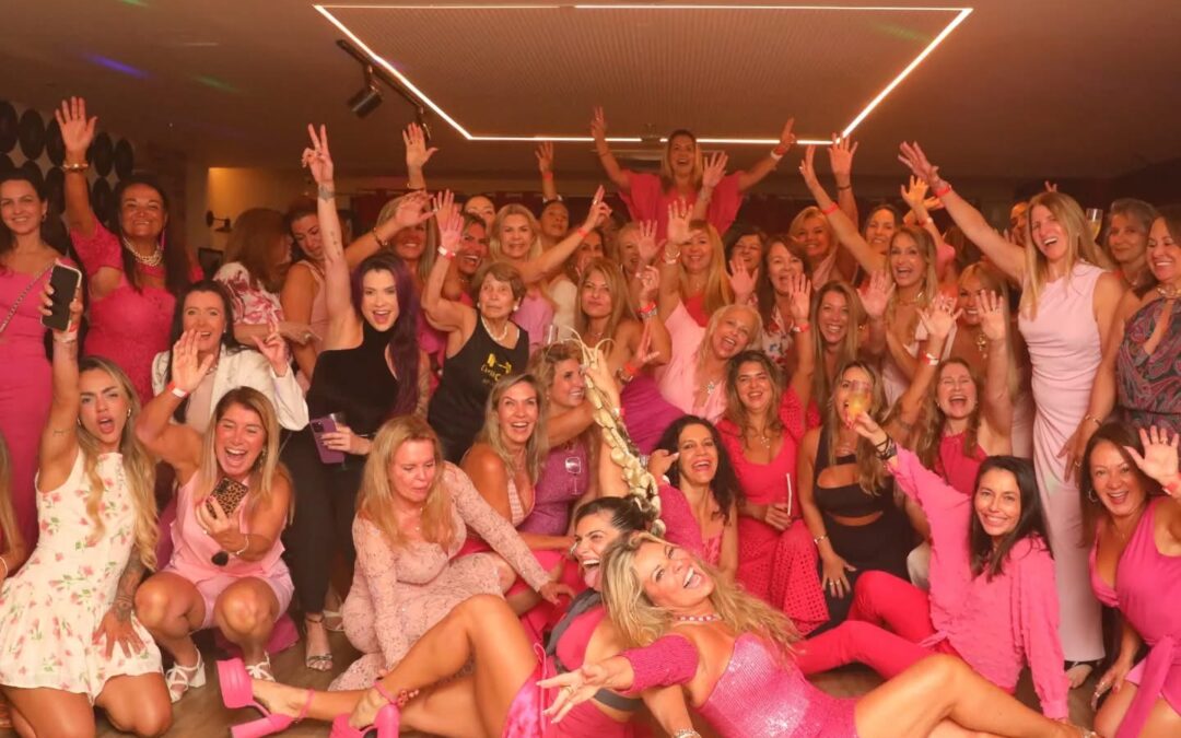 🌷 Mulheres que Brilham: Encerrando Setembro e Iluminando o Outubro Rosa com Glamour e Cores